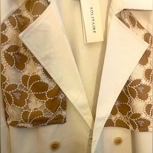 Solitaire Women's Medium Eclectic Grandpa Cream & Camel Lace Accent Blazer